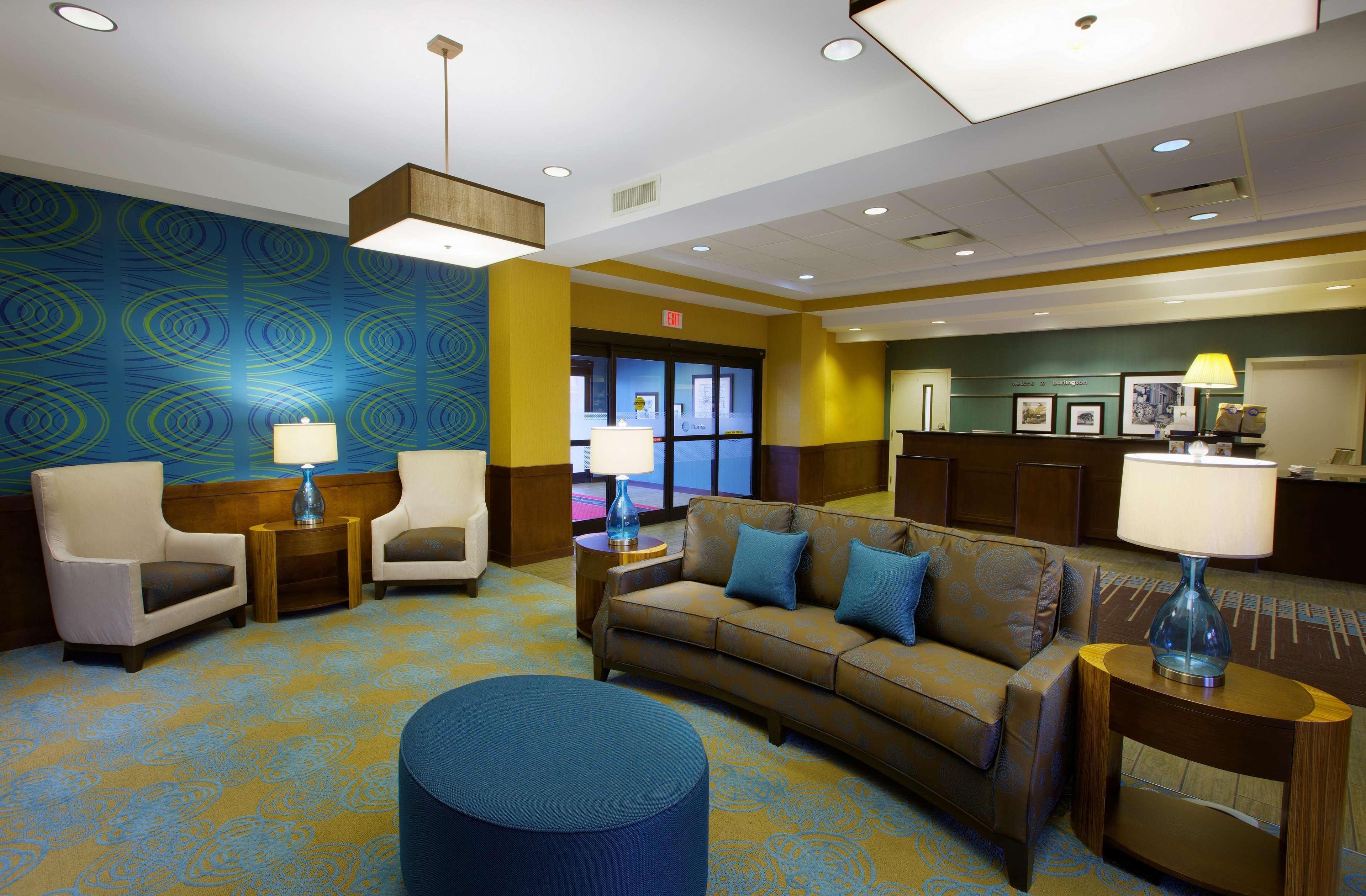 Hampton Inn & Suites Burlington Eksteriør billede